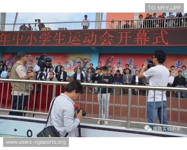 南宫足球官网详细讲解足球战术布局与比赛策略分析